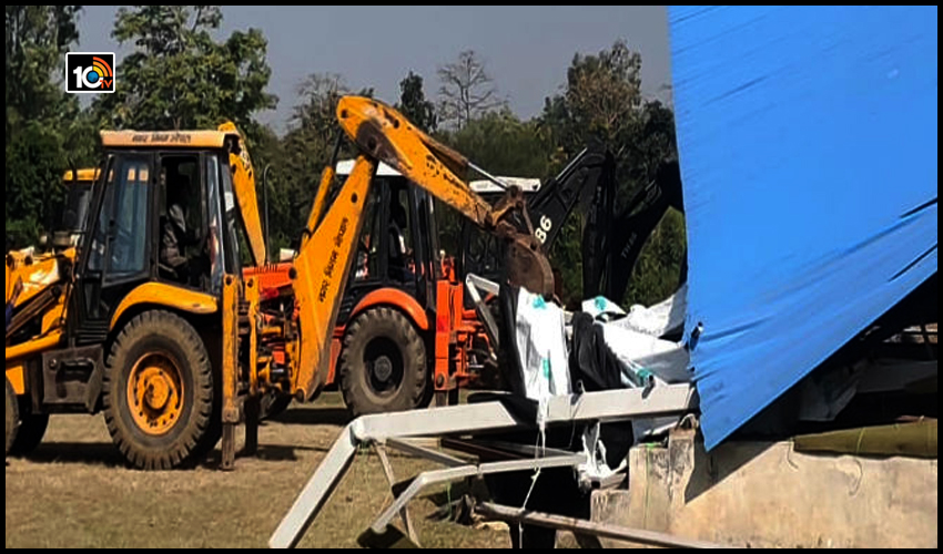 కాంగ్రెస్ ఎమ్మెల్యే కాలేజీ భవనం కూల్చిన కార్పోరేషన్ అధికారులు కాంగ్రెస్ ఎమ్మెల్యే కాలేజీ భవనం కూల్చిన కార్పోరేషన్ అధికారులు