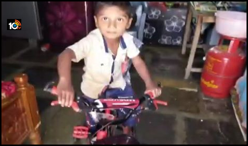 24 గంటల్లో బాలుడు గౌతమ్ కిడ్నాప్ను ఛేదించిన పోలీసులు 24 గంటల్లో బాలుడు గౌతమ్ కిడ్నాప్ను ఛేదించిన పోలీసులు