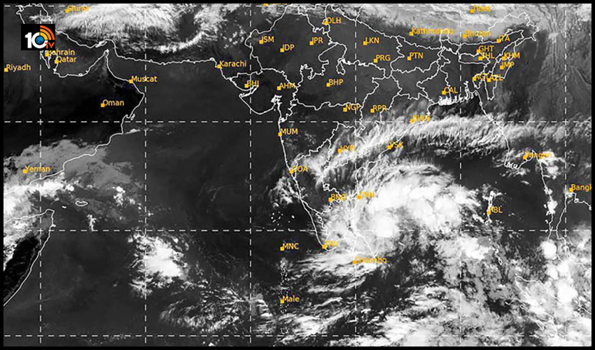 ముంచుకొస్తున్న గండం.. అతి తీవ్ర తుఫాన్గా నివార్.. ఏపీ, తమిళనాడు, పుదుచ్చేరి రాష్ట్రాల్లో కుండపోత ముంచుకొస్తున్న గండం.. అతి తీవ్ర తుఫాన్గా నివార్.. ఏపీ, తమిళనాడు, పుదుచ్చేరి రాష్ట్రాల్లో కుండపోత