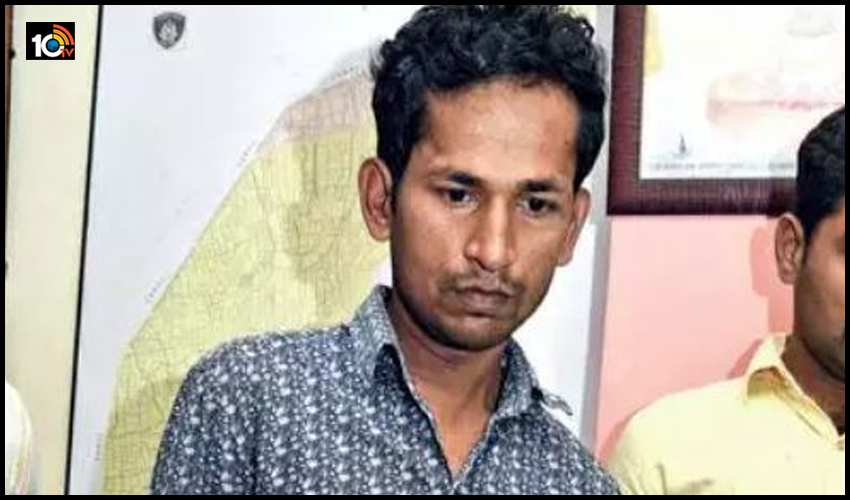 మంచి దొంగ….చోరీలో కొంత మొత్తం దేవుడి హుండీలోకి మంచి దొంగ….చోరీలో కొంత మొత్తం దేవుడి హుండీలోకి