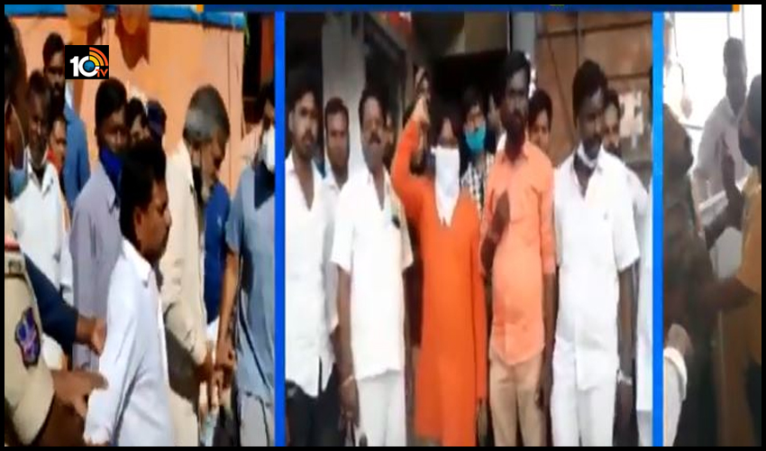 కమలంలో కుమ్ములాటలు: గ్రేటర్లో టికెట్ల లొల్లి.. కొట్టుకున్న కార్యకర్తలు కమలంలో కుమ్ములాటలు: గ్రేటర్లో టికెట్ల లొల్లి.. కొట్టుకున్న కార్యకర్తలు