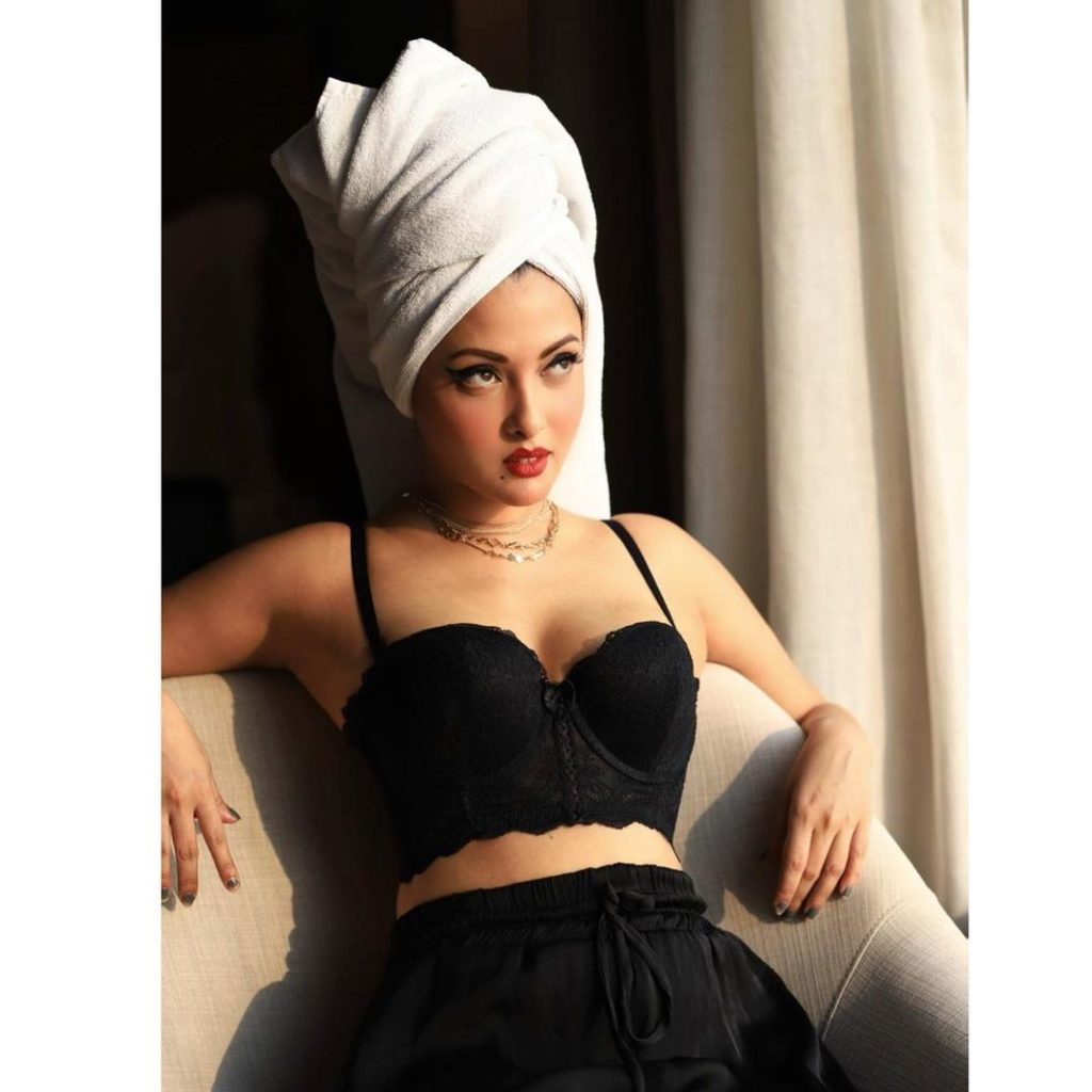 Riya sen