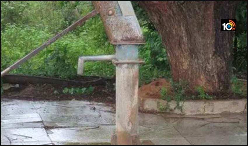 బోరు పంపును ఉపయోగించాడని దళితుడిని కొట్టారు బోరు పంపును ఉపయోగించాడని దళితుడిని కొట్టారు