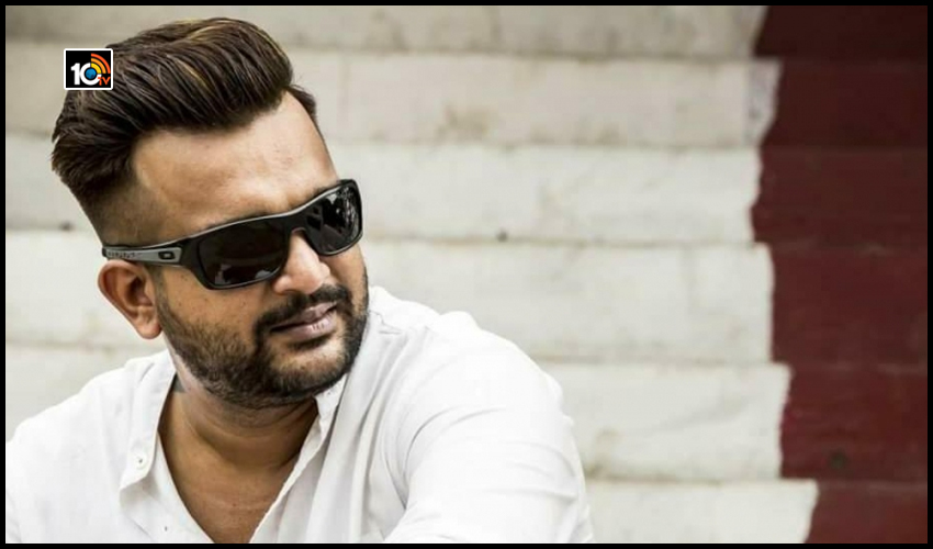 ప్రముఖ బాలీవుడ్ హెయిర్ స్టయిలిస్ట్ అరెస్ట్ ప్రముఖ బాలీవుడ్ హెయిర్ స్టయిలిస్ట్ అరెస్ట్