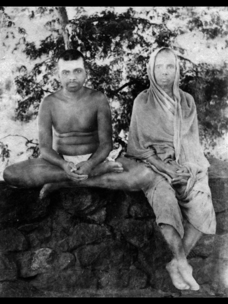 bhagavan with mother 