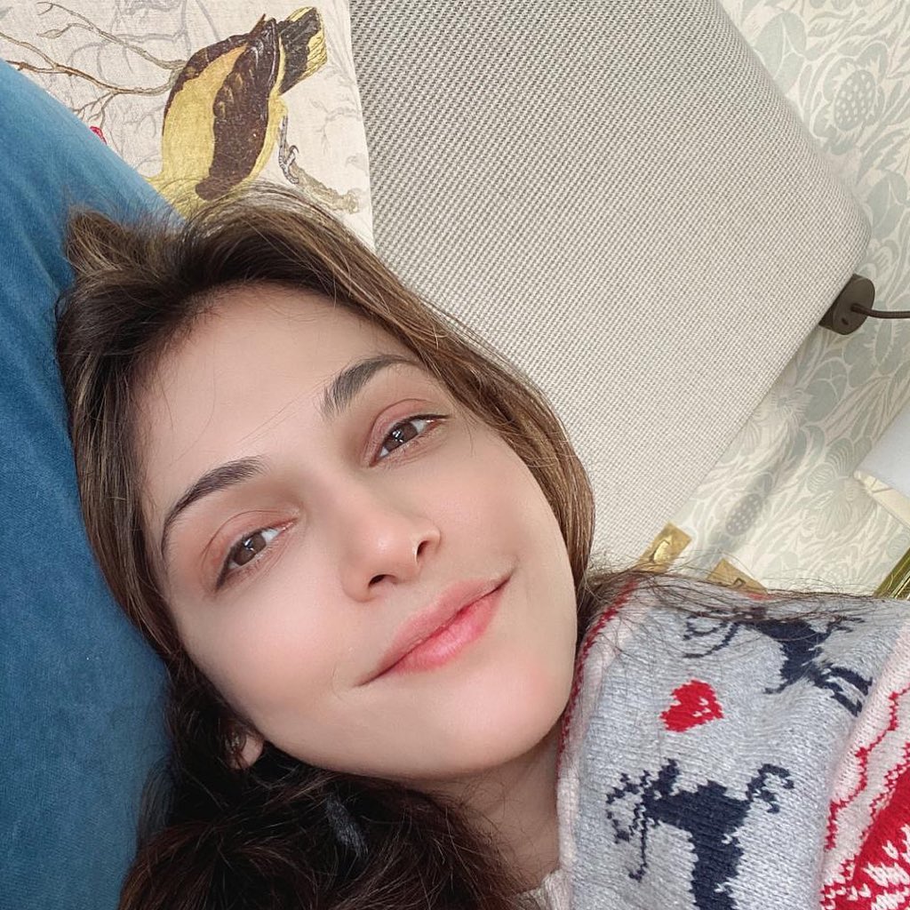Isha Koppikar Narang