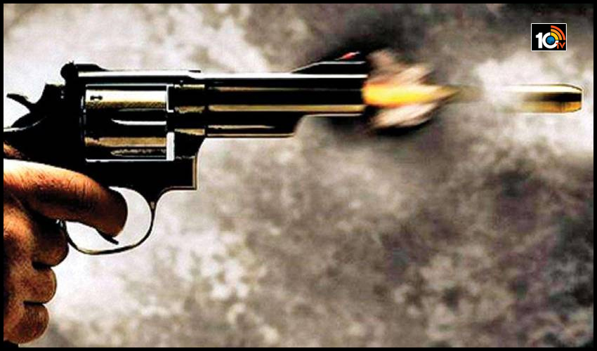 పెళ్లైనా, ప్రియుడితో ఎఫైర్ నడుపుతున్న కూతురు- కాల్చి చంపిన తండ్రి పెళ్లైనా, ప్రియుడితో ఎఫైర్ నడుపుతున్న కూతురు- కాల్చి చంపిన తండ్రి