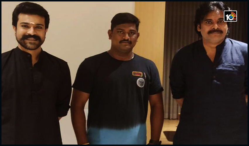 రామ్చరణ్తో పవన్ కళ్యాణ్.. ఫోటో వైరల్! రామ్చరణ్తో పవన్ కళ్యాణ్.. ఫోటో వైరల్!