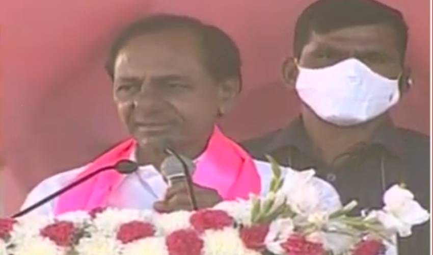 పిచ్చి పనులు బంద్ చేసుకోవాలె..తొక్కిపడేస్తాం – కేసీఆర్ ఫైర్ పిచ్చి పనులు బంద్ చేసుకోవాలె..తొక్కిపడేస్తాం – కేసీఆర్ ఫైర్