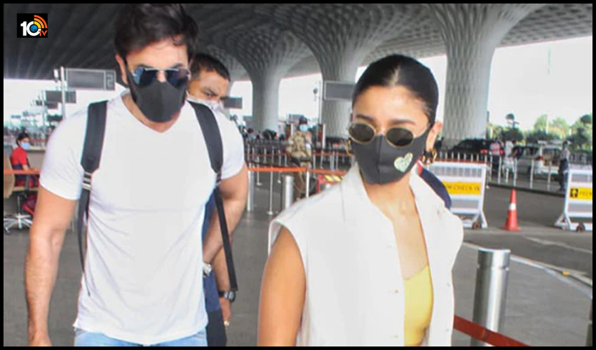 Ranbir Kapoor – Alia Bhatt: లవ్ బర్డ్స్ కరోనా నుండి కోలుకున్నారు.. రచ్చ చెయ్యడానికి మాల్దీవ్స్ వెళ్లారు… Ranbir Kapoor – Alia Bhatt: లవ్ బర్డ్స్ కరోనా నుండి కోలుకున్నారు.. రచ్చ చెయ్యడానికి మాల్దీవ్స్ వెళ్లారు…