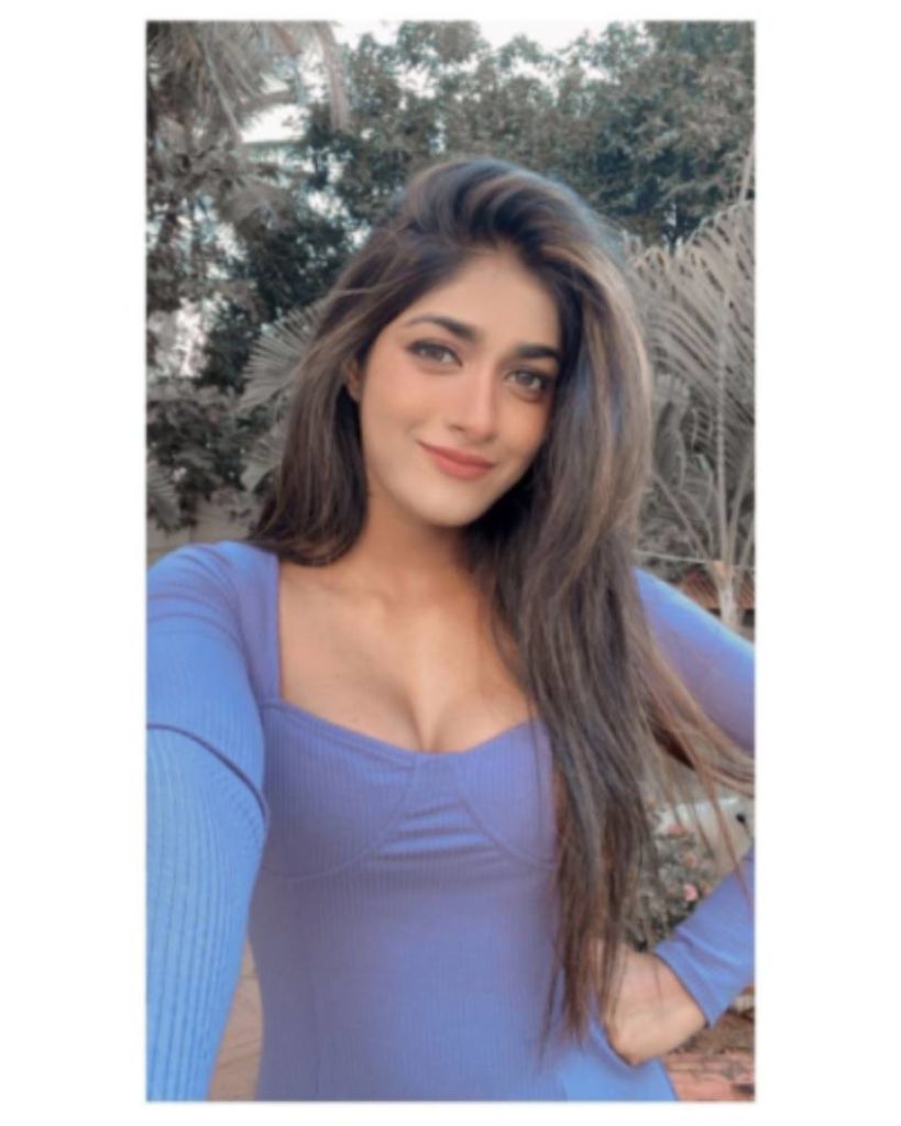 Dimple Hayati 