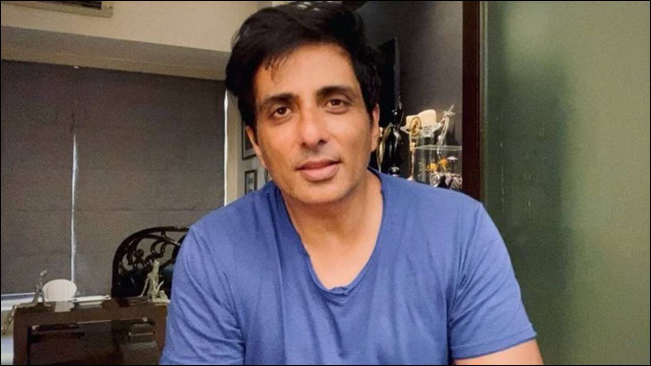 Sonu Sood: రూ.20కోట్లకు పైగా పన్ను ఎగవేసినట్లు సోనూసూద్పై ఐటీ ఆరోపణలు Sonu Sood: రూ.20కోట్లకు పైగా పన్ను ఎగవేసినట్లు సోనూసూద్పై ఐటీ ఆరోపణలు