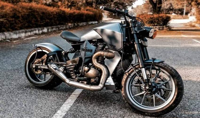 Modified Royal Enfield Thunderbird From Neev Motorcycles Wants To Be A Street Fighter (3)