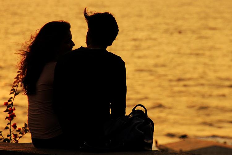 Illegal Affair : ఆసుపత్రిలో భార్య ఉద్యోగం…అంబులెన్స్ డ్రైవర్తో ప్రేమాయణం…కలిసొచ్చిన కరోనా కాలం Illegal Affair : ఆసుపత్రిలో భార్య ఉద్యోగం…అంబులెన్స్ డ్రైవర్తో ప్రేమాయణం…కలిసొచ్చిన కరోనా కాలం