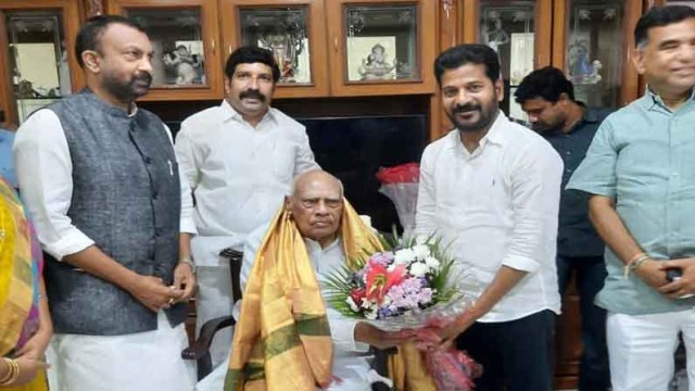 Tpcc Chief Revanth Reddy Meets Rosaiah