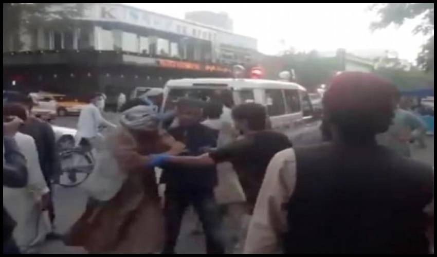 Twin Kabul Blasts : కాబూల్లో ఆత్మాహుతి దాడి ఐసిస్ పనే! Twin Kabul Blasts : కాబూల్లో ఆత్మాహుతి దాడి ఐసిస్ పనే!