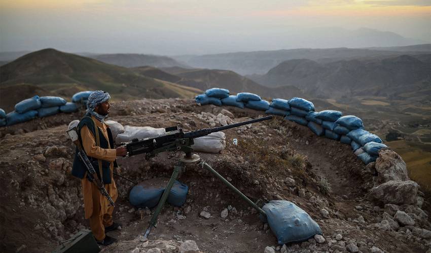 Afghan Resistance Fighters Take Back Territory From Taliban (3)