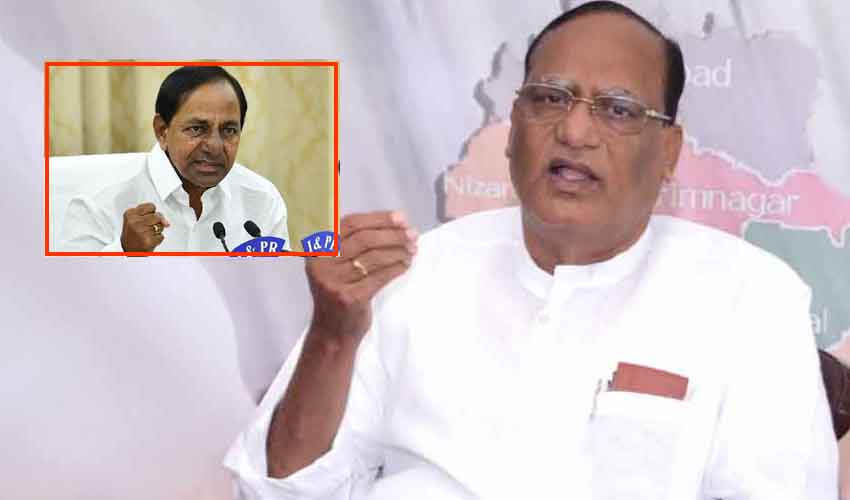 CM KCR : మరో 20ఏళ్లు కేసీఆరే సీఎం, వాళ్లొస్తే హైదరాబాద్ను కూడా అమ్మేస్తారు CM KCR : మరో 20ఏళ్లు కేసీఆరే సీఎం, వాళ్లొస్తే హైదరాబాద్ను కూడా అమ్మేస్తారు