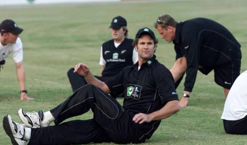 Chris Cairns: ఆర్థిక కష్టాల్లో క్రికెటర్ కెయిన్స్.. అతడి జీవితం నేర్పే పాఠాలు..! Chris Cairns: ఆర్థిక కష్టాల్లో క్రికెటర్ కెయిన్స్.. అతడి జీవితం నేర్పే పాఠాలు..!