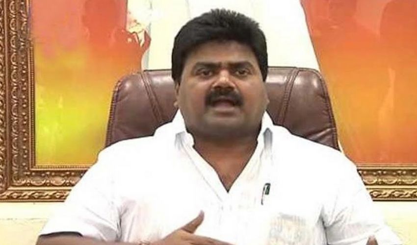 Koona Ravi : కూన రవిపై ఏపీ అసెంబ్లీ ప్రివిలేజ్ కమిటీ ఆగ్రహం Koona Ravi : కూన రవిపై ఏపీ అసెంబ్లీ ప్రివిలేజ్ కమిటీ ఆగ్రహం