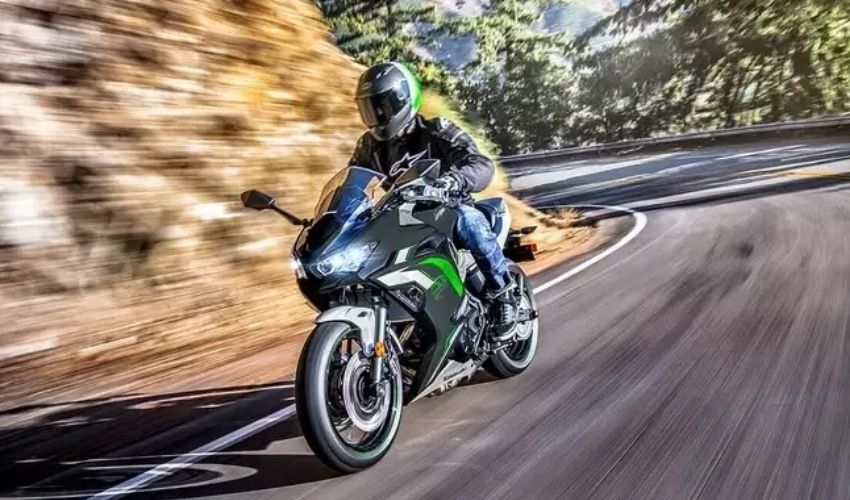Kawasaki Ninja 650: భారత్లో కవాసకి నింజా 650 లాంచ్.. ధర ఎంతంటే? Kawasaki Ninja 650: భారత్లో కవాసకి నింజా 650 లాంచ్.. ధర ఎంతంటే?