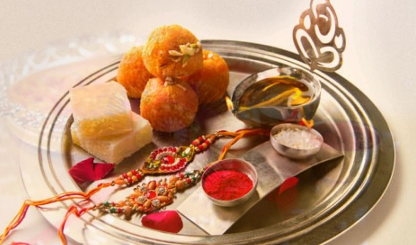 Raksha Bandhan : రాఖీ పౌర్ణమి, రక్షా బంధన్ Raksha Bandhan : రాఖీ పౌర్ణమి, రక్షా బంధన్
