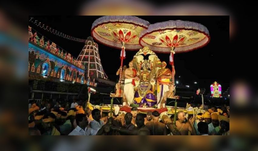 Tirumala : తిరుమలలో ఆదివారం రాత్రి శ్రావణ గరుడ సేవ Tirumala : తిరుమలలో ఆదివారం రాత్రి శ్రావణ గరుడ సేవ