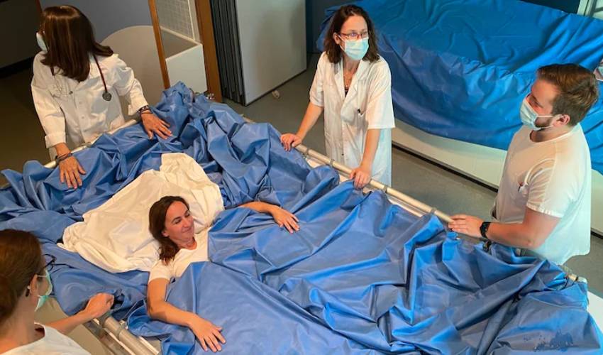Dry Immersion Study: అంతరిక్షంలో మహిళల శరీరం తట్టుకోగలదా? వాటర్ బెడ్తో ప్రయోగం! Dry Immersion Study: అంతరిక్షంలో మహిళల శరీరం తట్టుకోగలదా? వాటర్ బెడ్తో ప్రయోగం!