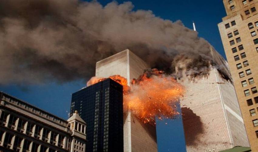 21 Photos That Depict The Horror Of 9 11 Attacks (14)