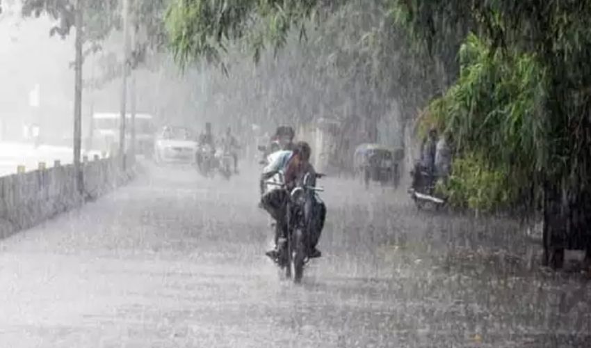 Rains : ఏపీలో జోరుగా వర్షాలు Rains : ఏపీలో జోరుగా వర్షాలు