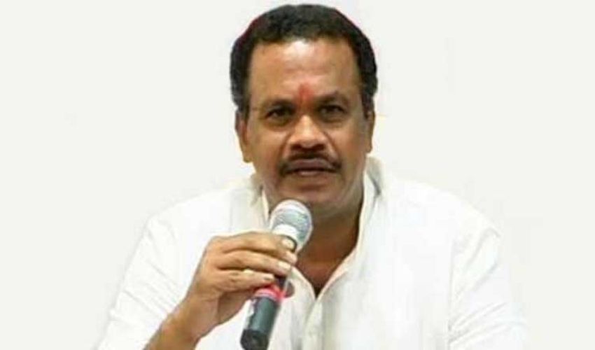 Komatireddy : ఎంపీ కోమటిరెడ్డి వెంకట్రెడ్డి సంచలన వ్యాఖ్యలు Komatireddy : ఎంపీ కోమటిరెడ్డి వెంకట్రెడ్డి సంచలన వ్యాఖ్యలు