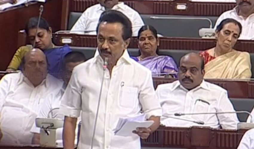 MK Stalin: పోలీసులకు సీఎం వరాలు.. 700మంది ఖైదీల విడుదల MK Stalin: పోలీసులకు సీఎం వరాలు.. 700మంది ఖైదీల విడుదల