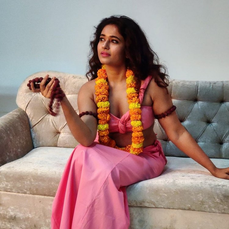 Poonam Bajwa2