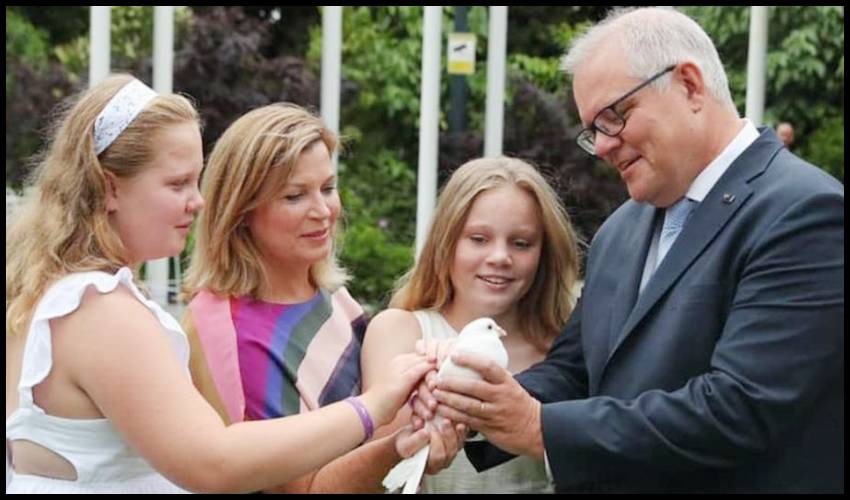 Scott Morrison Australia Pm Criticised For Father's Day Trip Amid Lockdowns