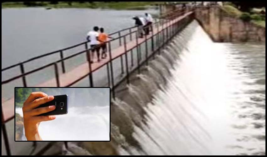Selfie Water