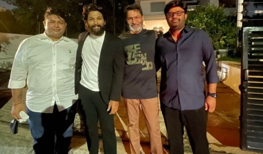 Allu Arjun-Trivikram: మాంత్రికుడితో ఐకాన్ స్టార్.. క్రేజీ కాంబోలో మరో సినిమా! Allu Arjun-Trivikram: మాంత్రికుడితో ఐకాన్ స్టార్.. క్రేజీ కాంబోలో మరో సినిమా!