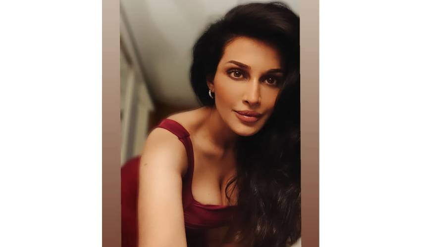 Pc Flora Saini 8