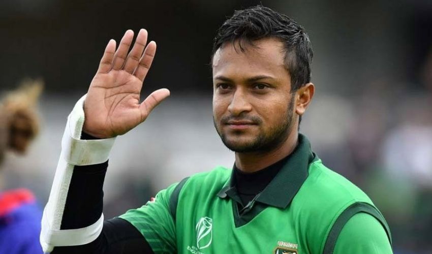 T20 World Cup 2021: ఓడిపోయిన మ్యాచ్లో రికార్డు.. ప్రపంచంలోనే అత్యుత్తమ బౌలర్గా! T20 World Cup 2021: ఓడిపోయిన మ్యాచ్లో రికార్డు.. ప్రపంచంలోనే అత్యుత్తమ బౌలర్గా!