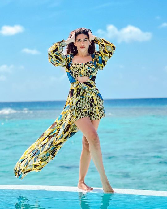 Alaya F Hot Photos (9)