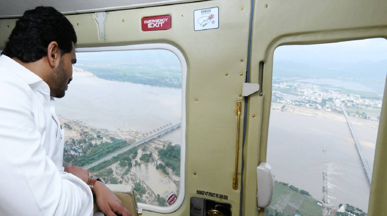 Cm Jagan Aerial Survey On Flood Affected Areas (4)