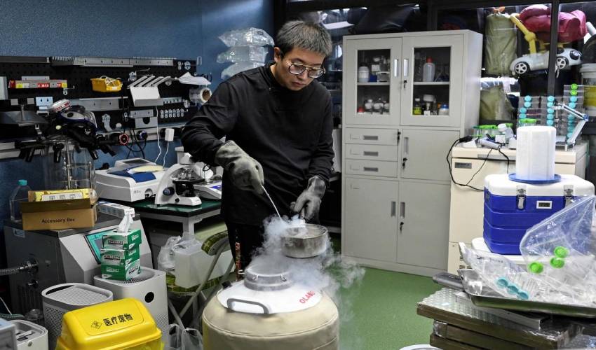 Father In China Makes Medicine In Home Lab For Son Suffering From Rare Genetic Disease (1)