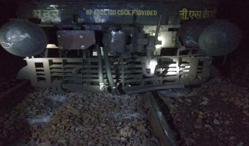Maoists Sabotage Railway Track