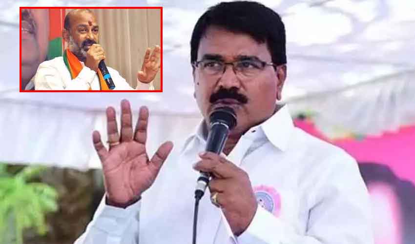 Niranjan Reddy : ఏడాదిగా రైతులు చేస్తున్న ఆందోళన బీజేపీకి పట్టదా? Niranjan Reddy : ఏడాదిగా రైతులు చేస్తున్న ఆందోళన బీజేపీకి పట్టదా?