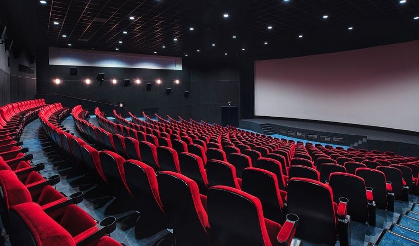 Telugu Latest Films: పసలేని సినిమాలతో పిచ్చెక్కిపోతున్న ప్రేక్షకులు! Telugu Latest Films: పసలేని సినిమాలతో పిచ్చెక్కిపోతున్న ప్రేక్షకులు!