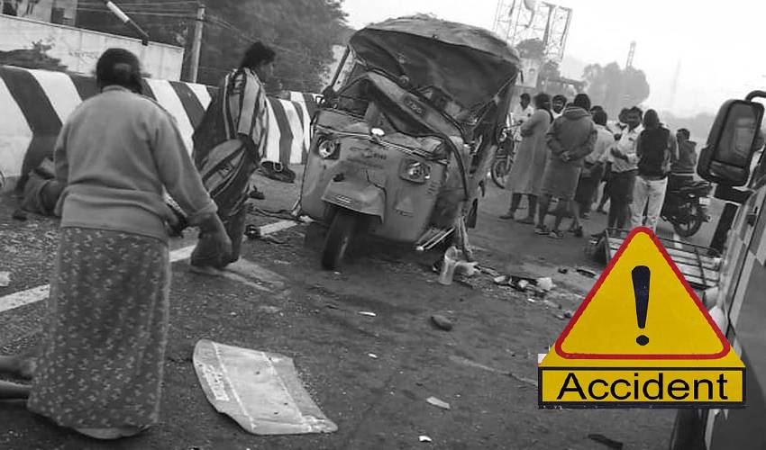 Guntur Accident : గుంటూరు జిల్లాలో ఘోర రోడ్డు ప్రమాదం.. ఇద్దరు కూలీలు మృతి Guntur Accident : గుంటూరు జిల్లాలో ఘోర రోడ్డు ప్రమాదం.. ఇద్దరు కూలీలు మృతి
