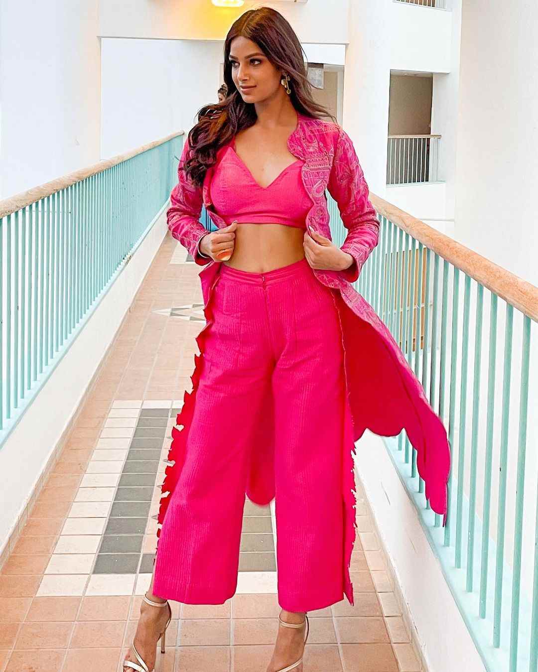 Harnaz Kaur 14