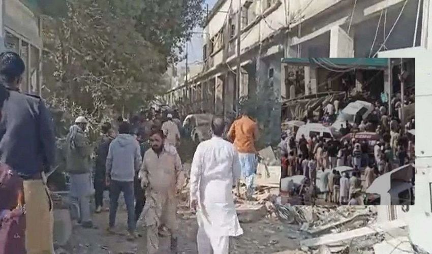 Pakistan : బ్రేకింగ్ న్యూస్, కరాచీలో పేలుడు..10 మంది మృతి Pakistan : బ్రేకింగ్ న్యూస్, కరాచీలో పేలుడు..10 మంది మృతి