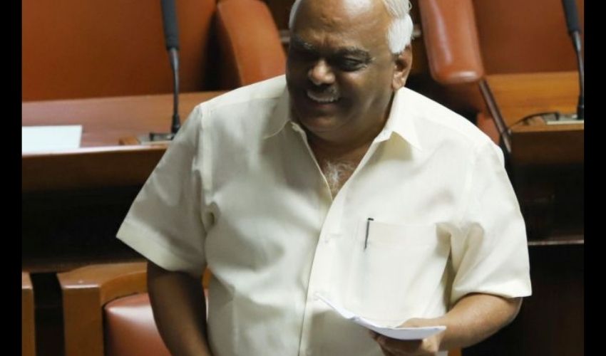 Karnataka : అత్యాచారం అనివార్యమైతే…! అసెంబ్లీలో వివాదాస్పద వ్యాఖ్యలు Karnataka : అత్యాచారం అనివార్యమైతే…! అసెంబ్లీలో వివాదాస్పద వ్యాఖ్యలు