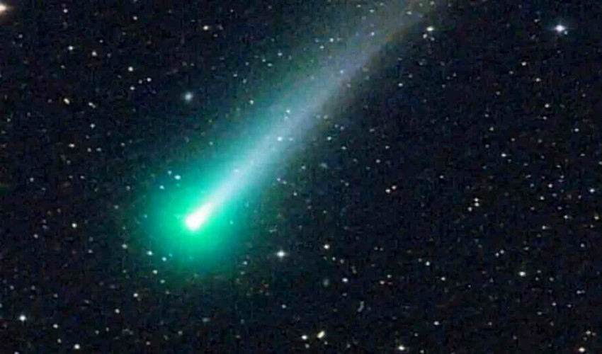 Nasa Wonderful In The Sky On The 12th Of This Month .. Green Color Comet Sighting