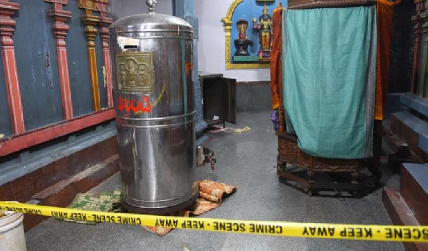 Nellore Temple Burglers Arrested